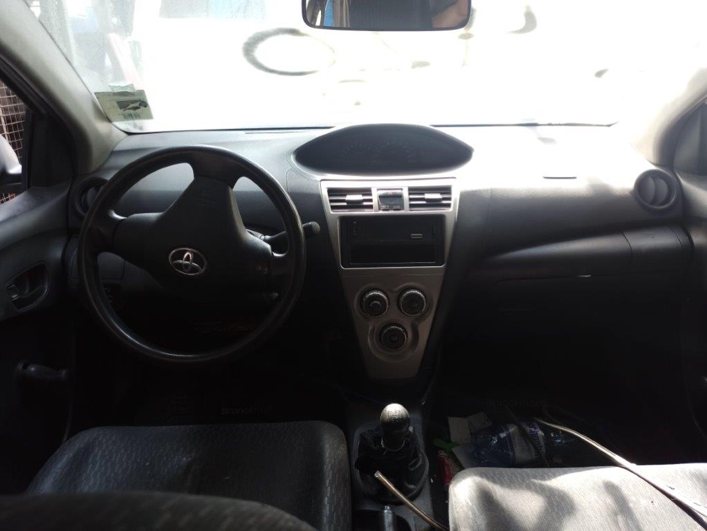  Toyota YARIS 2010    EN DESARME